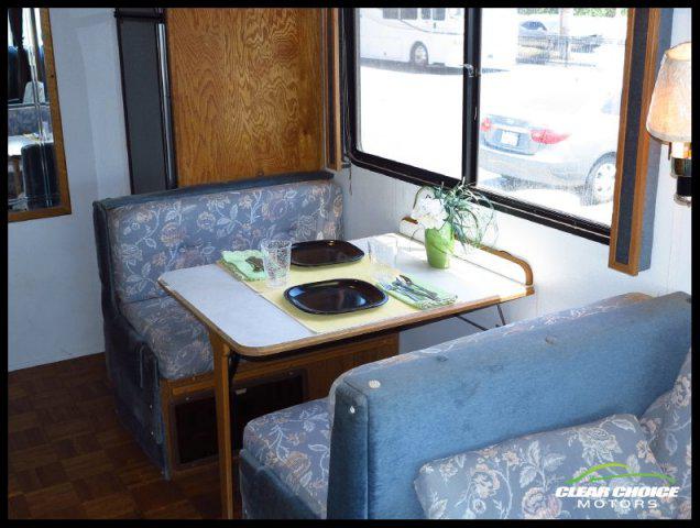 1991 Overland 384 Classic
