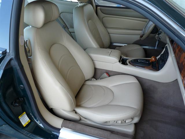 2001 Jaguar XKR COUPE