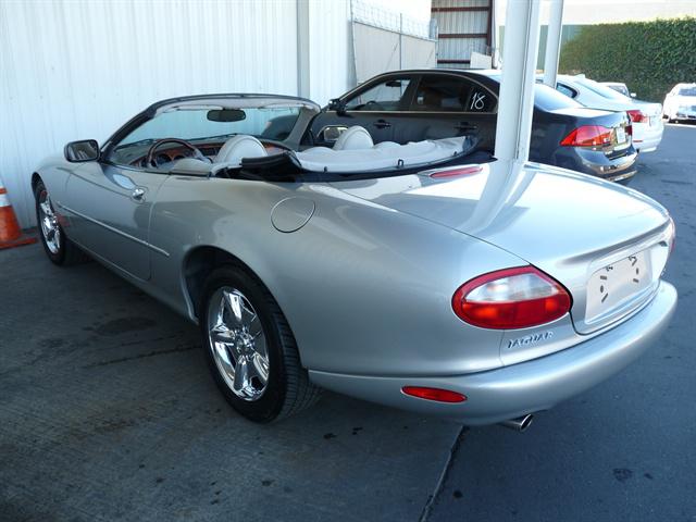 1999 Jaguar XK8